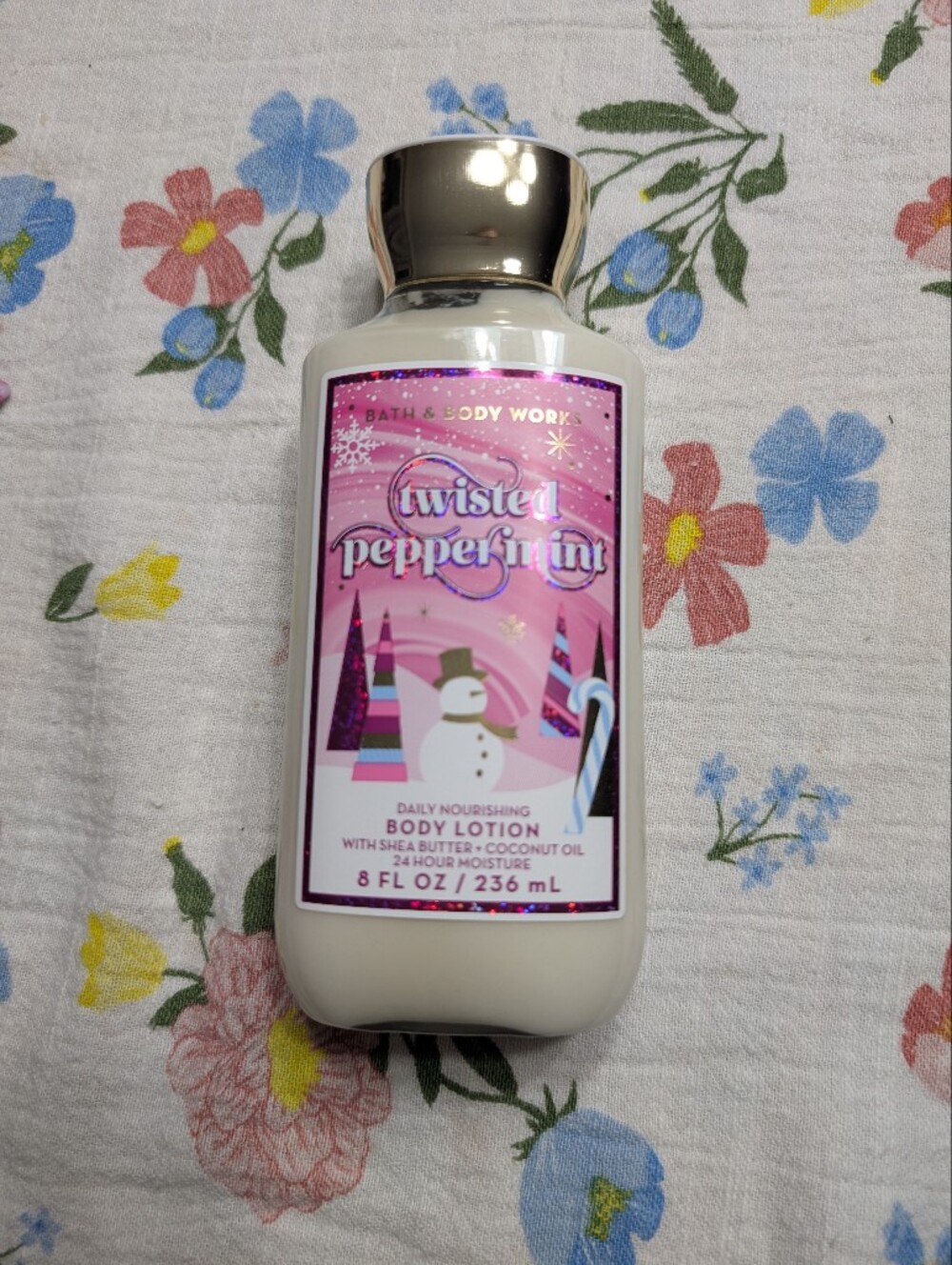 Bath & Body Works Twisted Peppermint Body Lotion - Pink